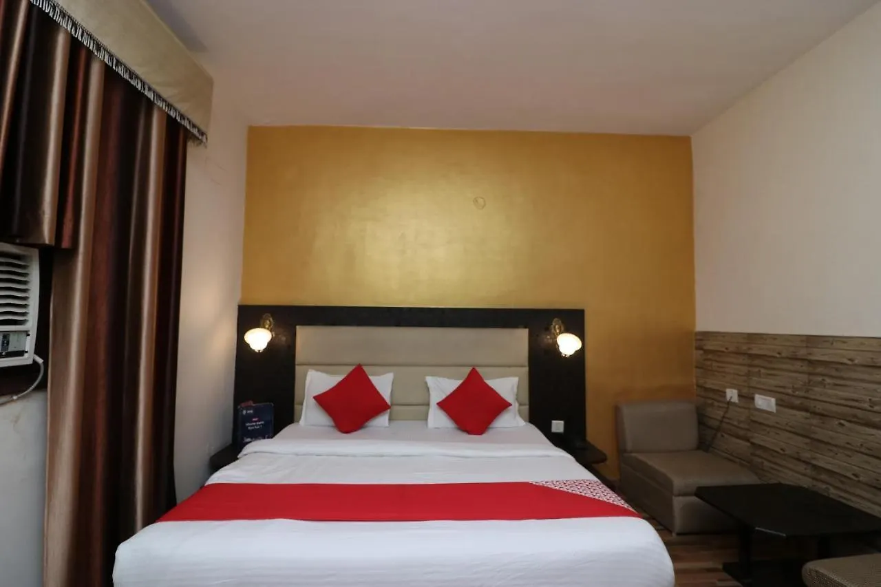Hotel Mandakini Destination Gurgaon 3*,  India
