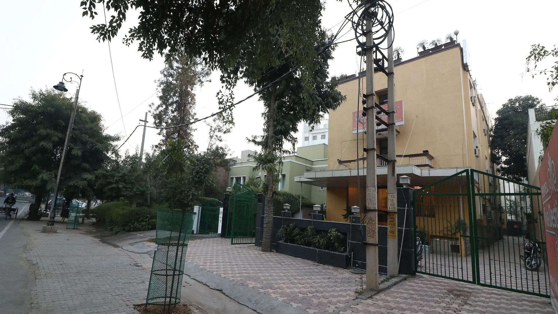 Hotel Mandakini Destination Gurgaon